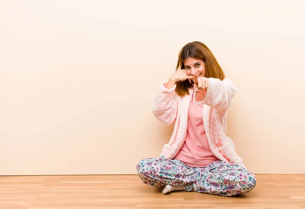 Young Woman Wearing Pajamas Sitting Home Smiling Cheerfully Pointing Camera — Stock Photo, Image