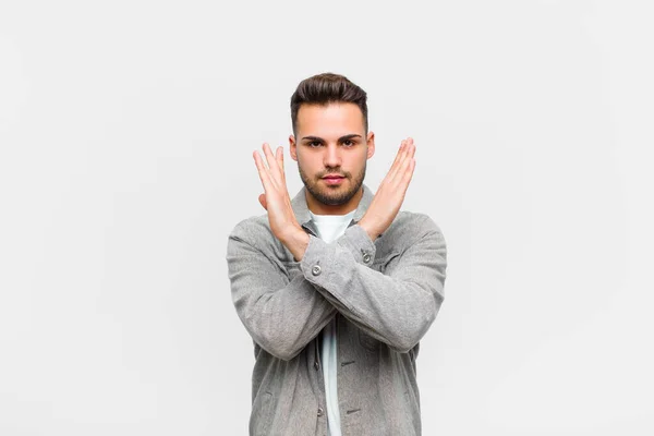 Joven Hispano Que Parece Molesto Harto Actitud Diciendo Basta Manos — Foto de Stock