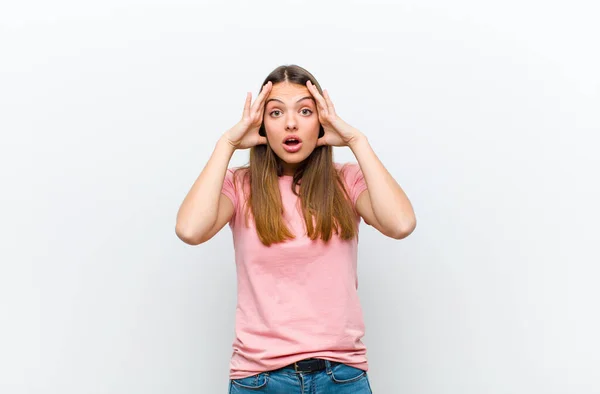 Young Pretty Woman Feeling Horrified Shocked Raising Hands Head Panicking — Stock Photo, Image