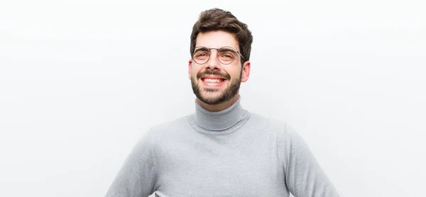 Jovem Gerente Homem Olhando Feliz Alegre Confiante Sorrindo Orgulhosamente Olhando — Fotografia de Stock