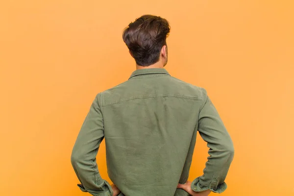 Jovem Homem Bonito Sentindo Confuso Cheio Dúvidas Perguntas Perguntando Com — Fotografia de Stock