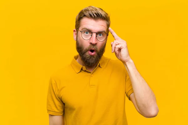 Young Blonde Man Looking Surprised Open Mouthed Shocked Realizing New — ストック写真