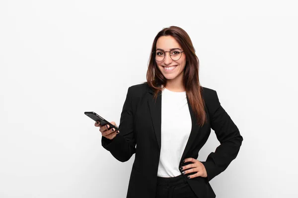 Ung Affärskvinna Ler Glatt Med Hand Höft Och Säker Positiv — Stockfoto