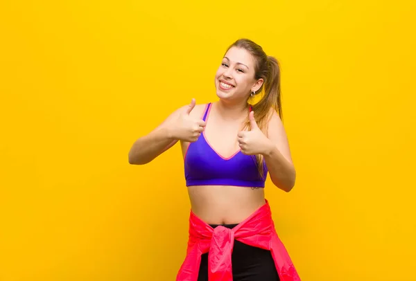 Young Blonde Woman Smiling Broadly Looking Happy Positive Confident Successful — Stock Photo, Image