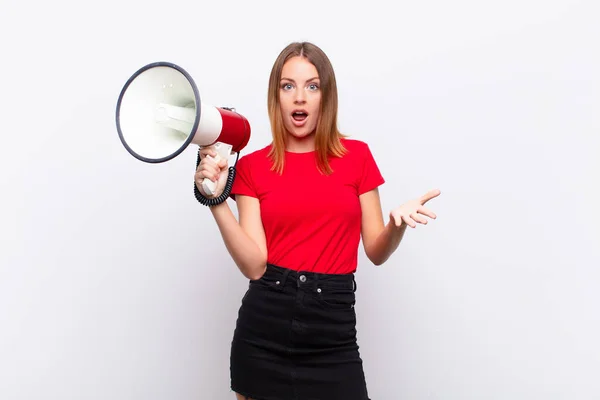 Red Head Pretty Woman Feeling Extremely Shocked Surprised Anxious Panicking — Stock Photo, Image