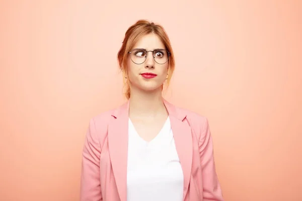 Young Pretty Blonde Woman Looking Goofy Funny Silly Cross Eyed — Stock Photo, Image