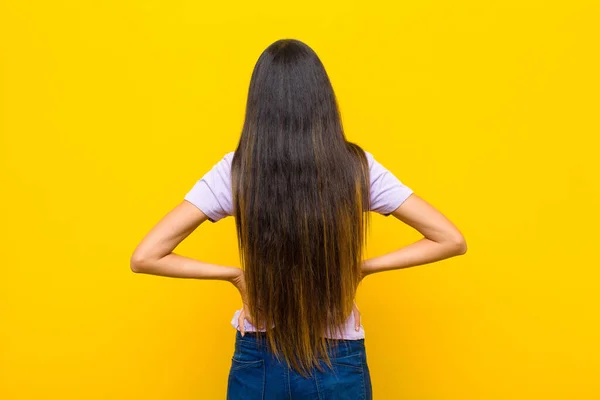 Young Pretty Latin Woman Feeling Confused Full Doubts Questions Wondering — Stock Photo, Image