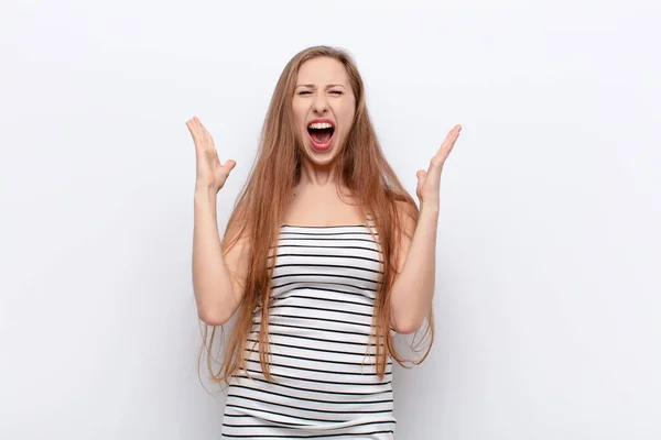 Yound Blonde Woman Furiously Screaming Feeling Stressed Annoyed Hands Air — Stock Photo, Image