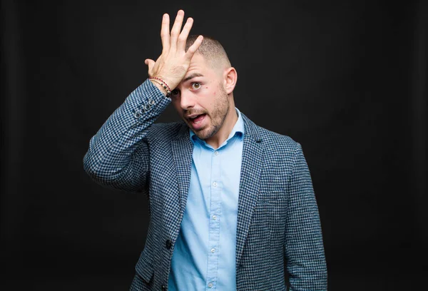 Young Businessman Raising Palm Forehead Thinking Oops Making Stupid Mistake — Photo