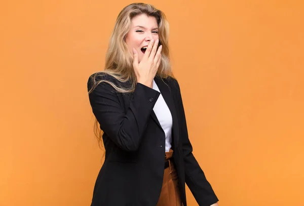 Bocejando Preguiçosamente Manhã Cedo Acordando Olhando Sonolento Cansado Entediado — Fotografia de Stock