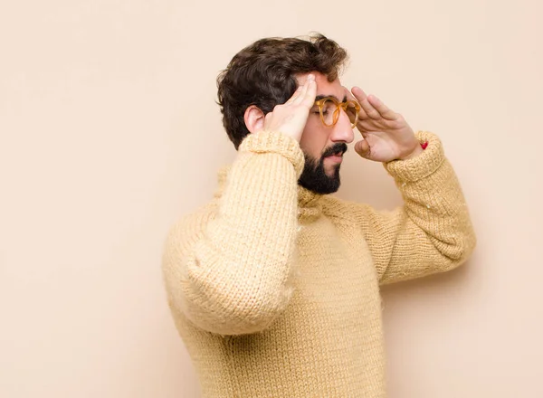 Young Cool Man Looking Concentrated Thoughtful Inspired Brainstorming Imagining Hands — Stock Photo, Image