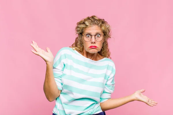 Middle Age Woman Looking Puzzled Confused Stressed Wondering Different Options — Stock Photo, Image