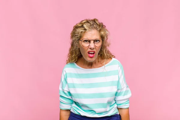 Middle Age Woman Feeling Puzzled Confused Dumb Stunned Expression Looking — Stockfoto