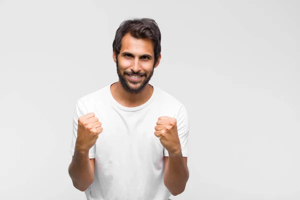 Young Latin Handsome Man Serious Concentrated Look Brainstorming Thinking Challenging — Stock Photo, Image