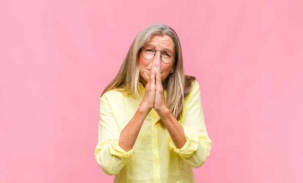 Middle Age Pretty Woman Feeling Tired Stressed Anxious Frustrated Depressed — Stock Photo, Image