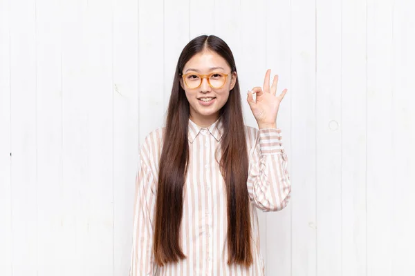 Asian Young Woman Feeling Happy Relaxed Satisfied Showing Approval Okay — Stock Photo, Image