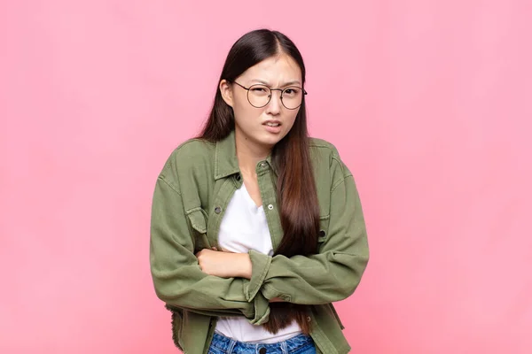 Aziatische Jonge Vrouw Gevoel Angstig Ziek Ziek Ongelukkig Lijden Een — Stockfoto