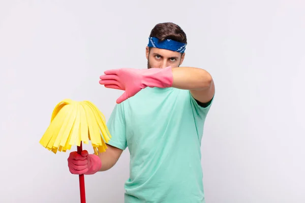 Jongeman Kijkt Geïrriteerd Ziek Van Houding Genoeg Gezegd Handen Naar — Stockfoto