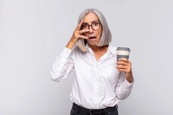 Middle Age Woman Looking Shocked Scared Terrified Covering Face Hand — Stock Photo, Image