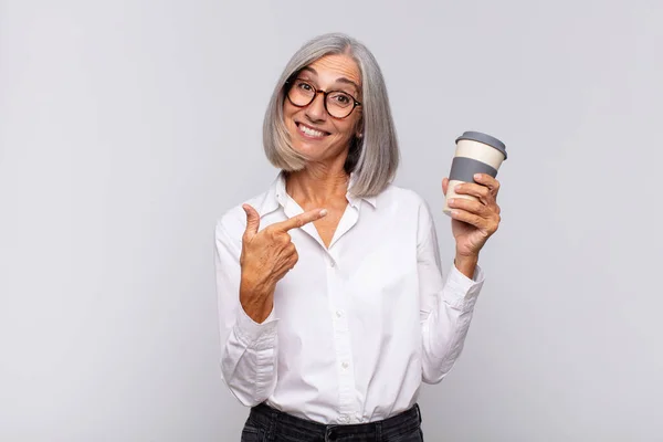 Middle Age Woman Smiling Cheerfully Feeling Happy Pointing Side Upwards — Stock Photo, Image