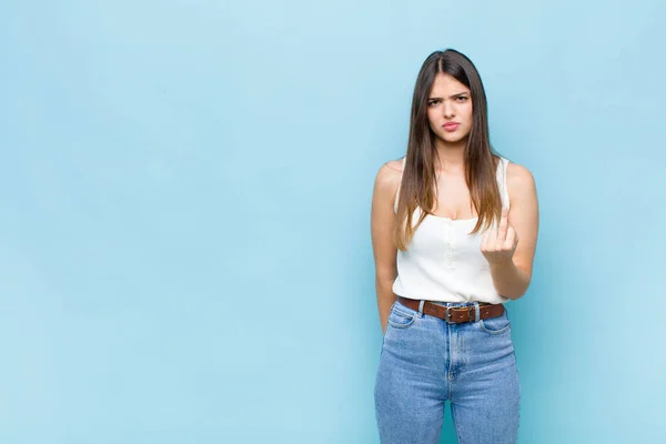 Sie Ist Eine Hübsche Frau Die Wütend Genervt Rebellisch Und — Stockfoto