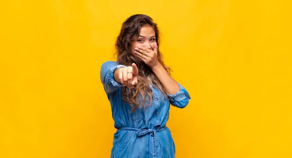 Woman Laughing You Pointing Camera Making Fun Mocking You — Stock Photo, Image