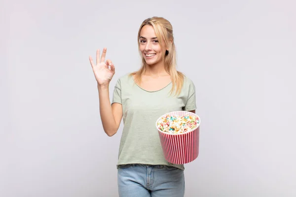 Young Woman Pop Corns Bucket Feeling Happy Relaxed Satisfied Showing — Stock Photo, Image