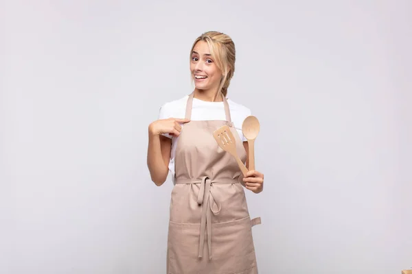 Young Woman Chef Feeling Happy Surprised Proud Pointing Self Excited — 图库照片