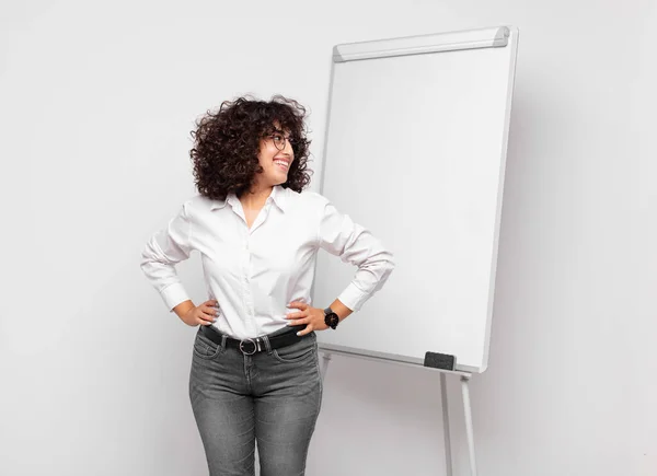 Woman Looking Happy Cheerful Confident Smiling Proudly Looking Side Both — Stock Photo, Image