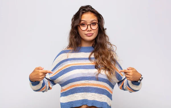 Woman Looking Proud Positive Casual Pointing Chest Both Hands — Stock Photo, Image