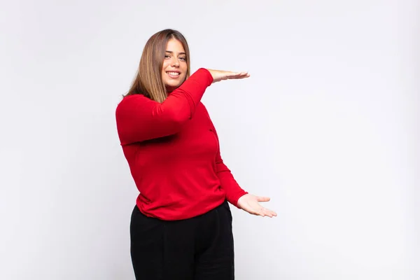 Young Blonde Woman Smiling Feeling Happy Positive Satisfied Holding Showing — Stock Photo, Image