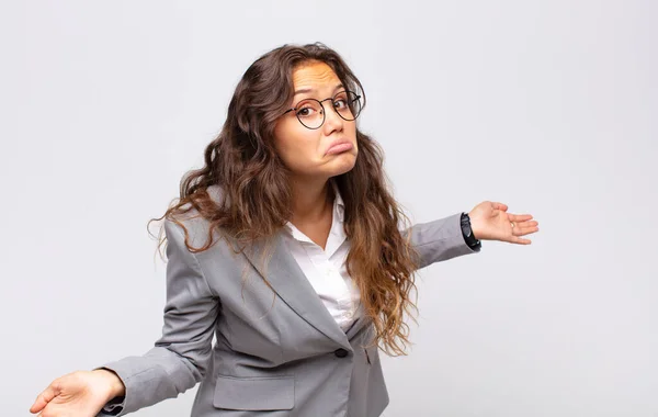 Woman Feeling Clueless Confused Having Idea Absolutely Puzzled Dumb Foolish — Stockfoto