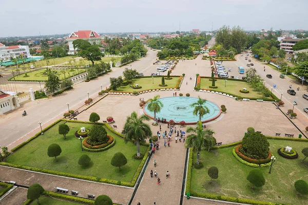 Vientiane Laos Nisan 2012 Görünümünden Patuxay Park Için Zafer Anıtı — Stok fotoğraf