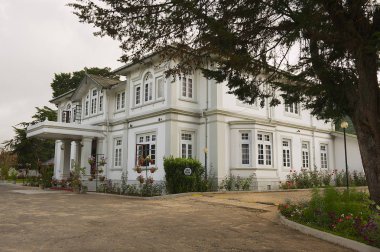 Nuwara Eliya, Sri Lanka - 22 Mayıs 2011: dış Nuwara Eliya, Sri Lanka'da bina bir sömürge mimarisi 