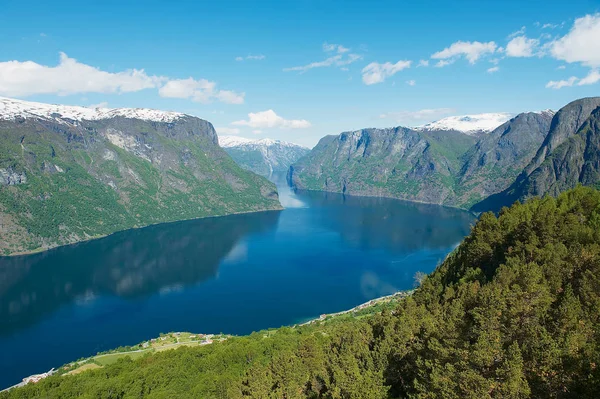 Vista Fiordo Aurlandsfjord Desde Mirador Stegastein Noruega —  Fotos de Stock