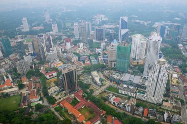 Kuala Lumpur, Malezya - 30 Ağustos 2009: Kuala Lumpur, Malezya Kuala Lumpur metropolitan alanda görünümüne