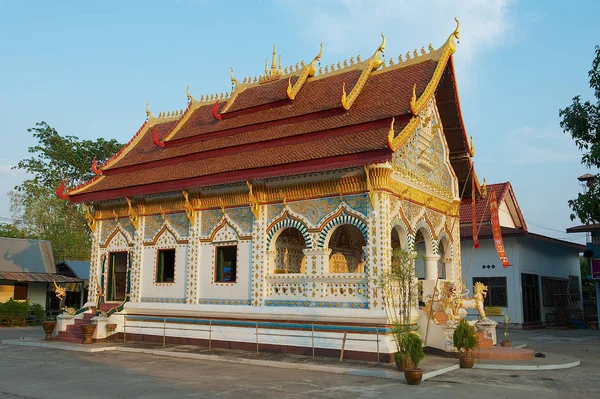 Chiang Khan Tailândia Abril 2010 Wat Sri Khun Mueang Templo — Fotografia de Stock