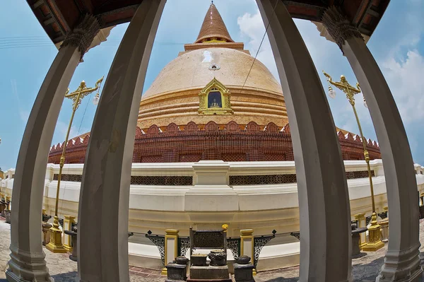 Nakhon Pathom Thajsko Duben 2012 Phra Pathon Chedi Mezník Pathon — Stock fotografie