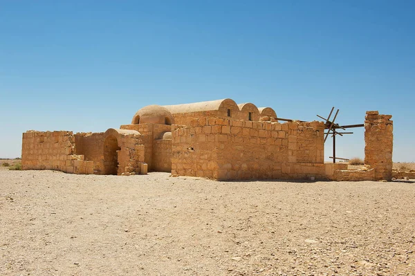 约旦安曼附近的阿姆拉沙漠城堡 皇宫阿姆拉 世界遗产 建于第八世纪由倭马亚的哈里发和著名的独特的壁画 — 图库照片
