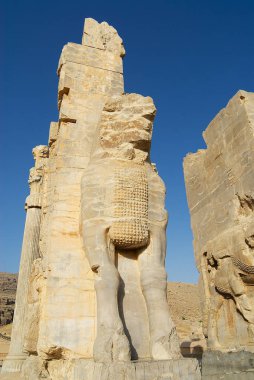 Şiraz, Iran - Haziran 19, 2007: Bir aslan-Gate, Milletler, Persepolis Şiraz, İran'ın kısma. Persepolis Unesco Dünya Mirası sit alanı olan. 