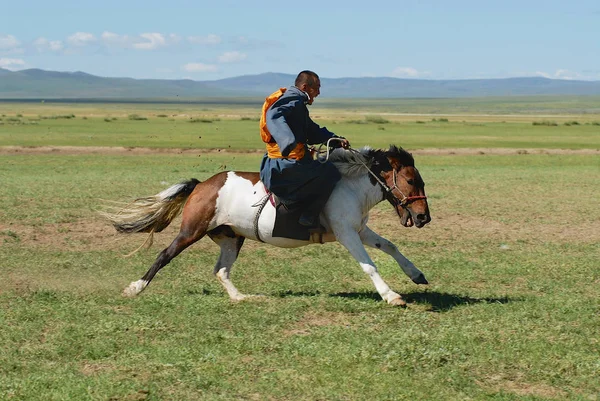 Kharkhorin Mongolia August 2006 Unidentified Mongolian Man Wearing Traditional Costume — Stock Photo, Image