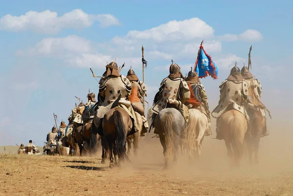 Ulaanbaatar Mongoliet Augusti 2006 Oidentifierade Mongoliska Ryttare Delta Traditionella Historiska — Stockfoto