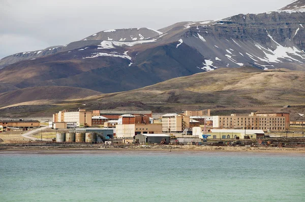 Destinaci Longyearbyen Norsko Září 2011 Pohled Opuštěné Ruské Polární Vyrovnání — Stock fotografie