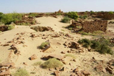 Jaisalmer, Hindistan yakınlarında çölde gizemli terk Kuldhara yerleşim kalıntıları.