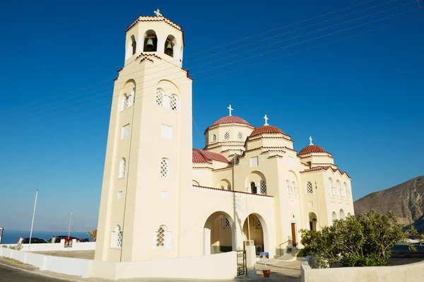 Kamari Grecia Agosto 2012 Exterior Una Iglesia Ortodoxa Isla Santorini — Foto de Stock