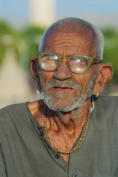 Jaipur India Mars 2007 Porträtt Oidentifierad Senior Hinduiska Man Glasögon — Stockfoto