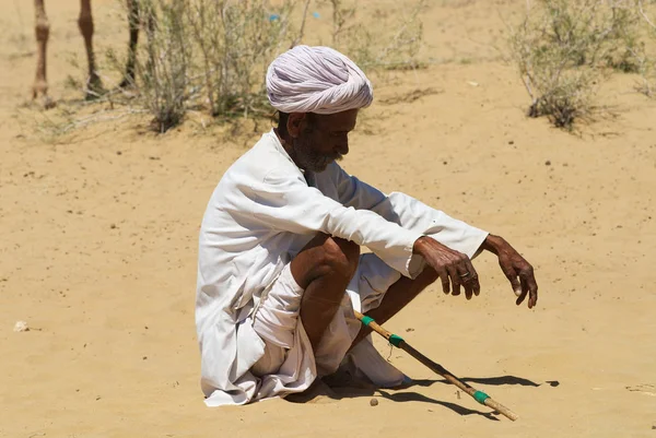 Jamba Indien April 2007 Unbekannter Kamelhirte Sitzt Schräger Kleidung Auf — Stockfoto