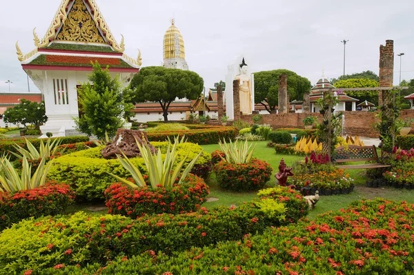 Phitsanulok Tailandia Agosto 2011 Templo Wat Phra Sri Rattana Mahathat — Foto de Stock