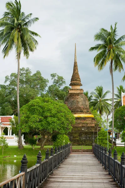 Sukhothai Tayland Ağustos 2011 Stupa Wat Traphang Thong Sukhothai Tayland — Stok fotoğraf