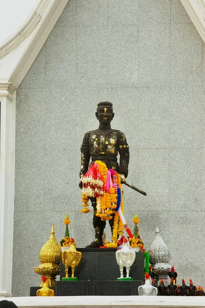 Суфан Бурі Таїланд Серпня 2011 Статуя Короля Naresuan Великого Суфан — стокове фото